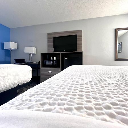 Отель Baymont By Wyndham Indianapolis South Экстерьер фото