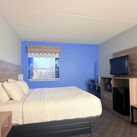 Отель Baymont By Wyndham Indianapolis South Экстерьер фото