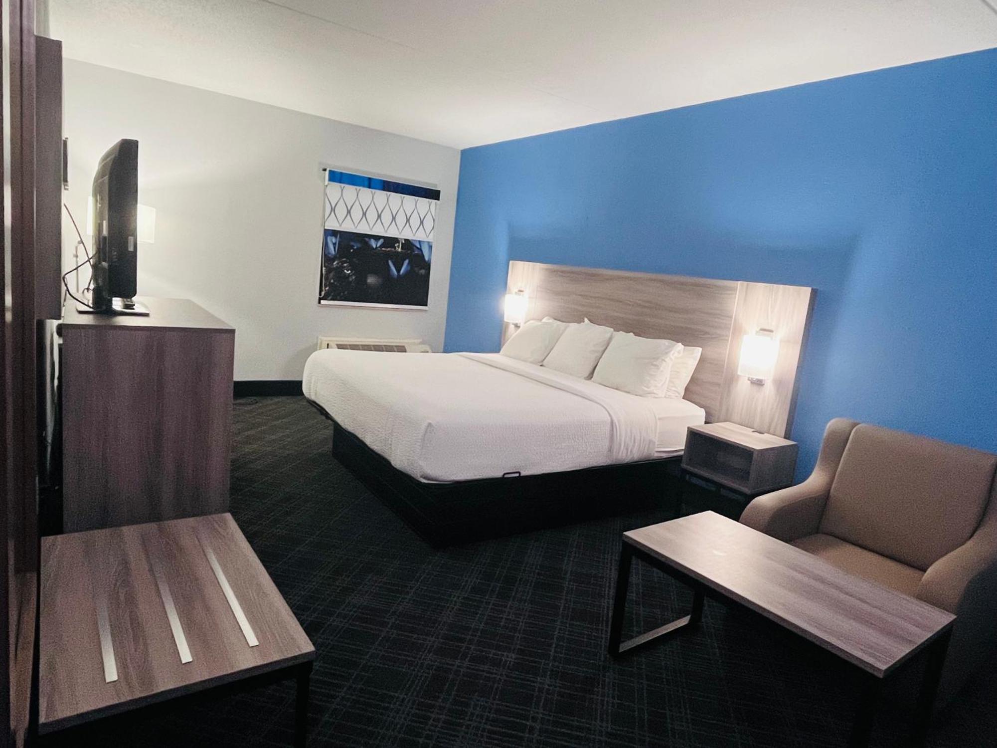 Отель Baymont By Wyndham Indianapolis South Экстерьер фото
